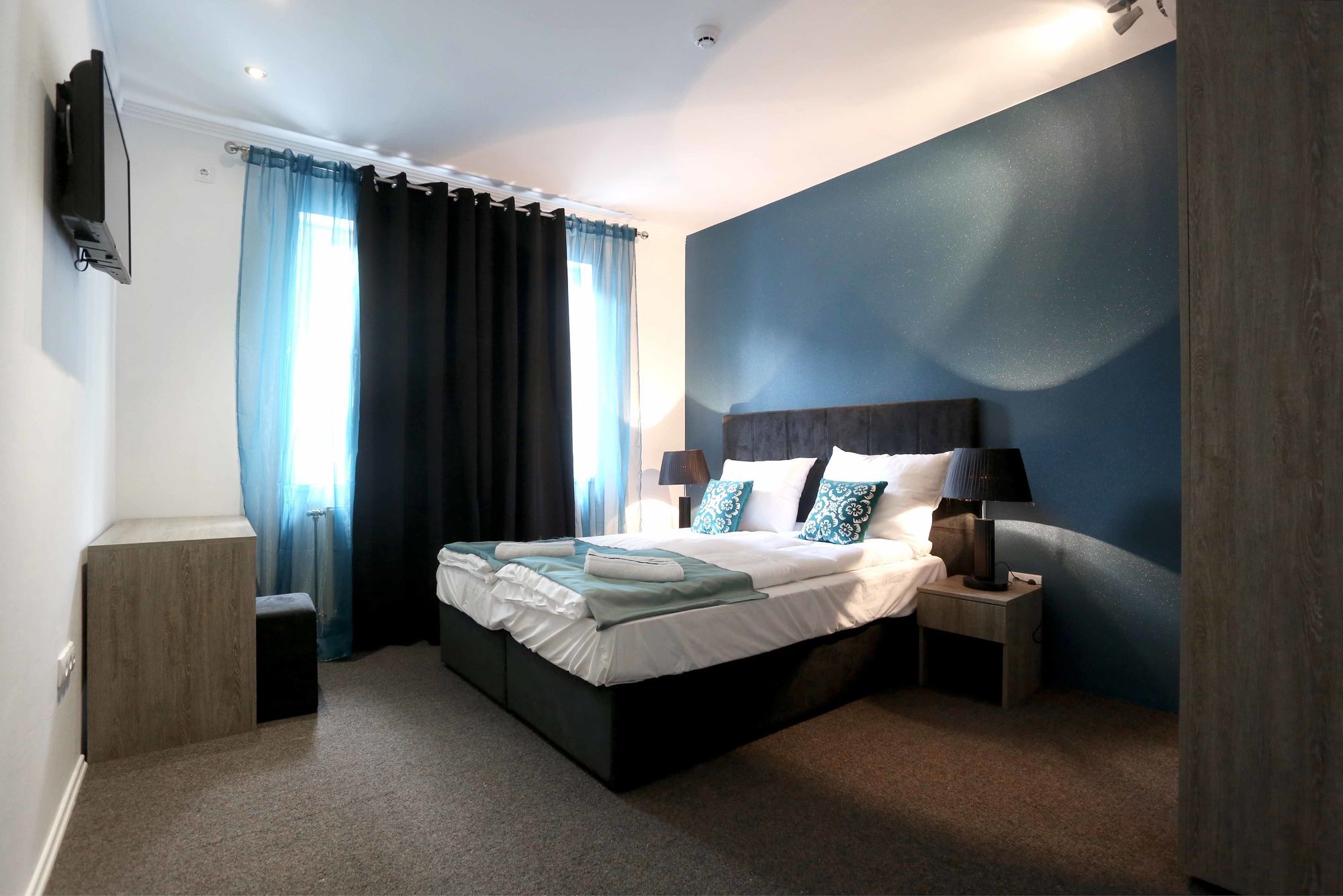Eshe Boutique Hotel Sarajevo Ngoại thất bức ảnh